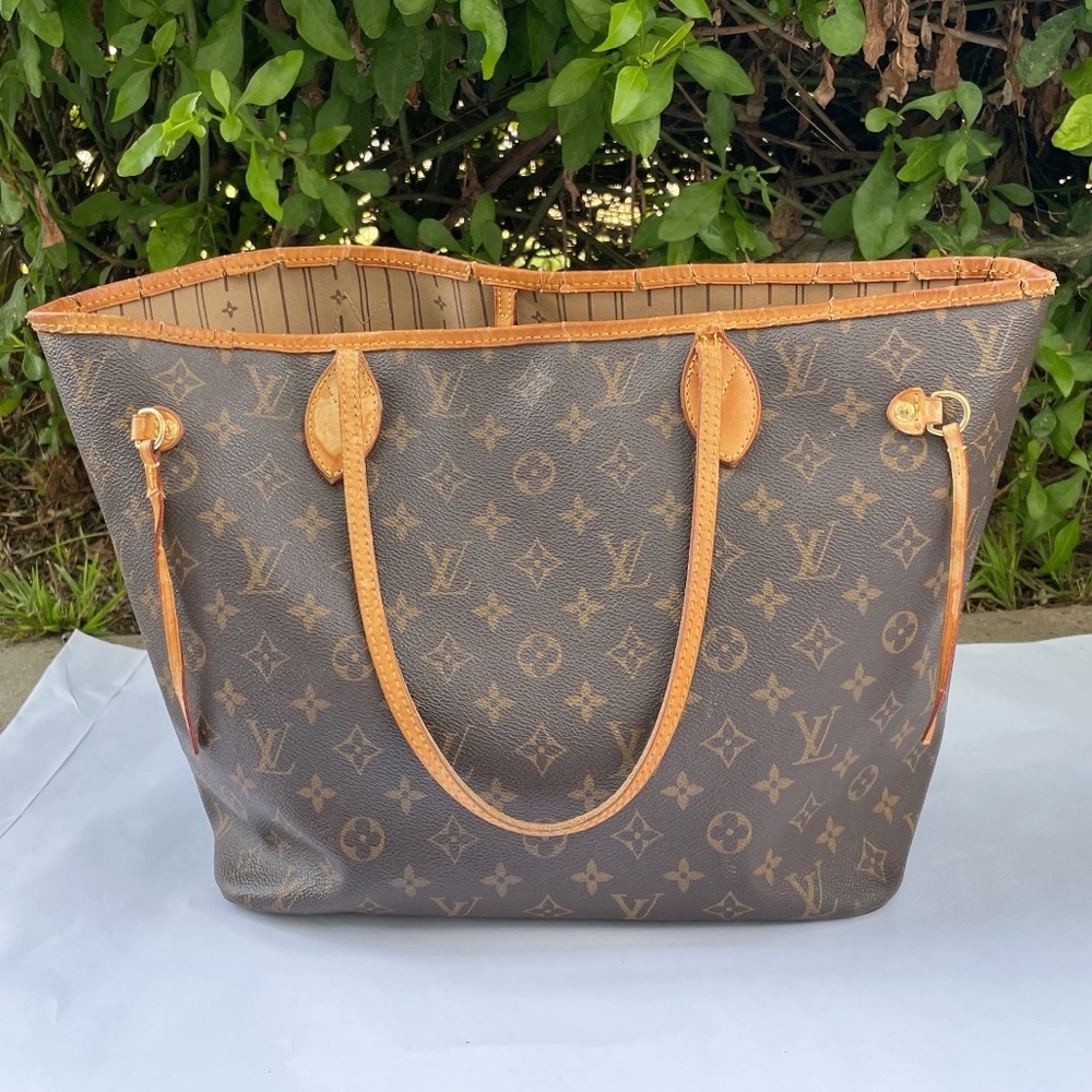 ❤️SOLD❤️ Louis Vuitton MM Neverfull